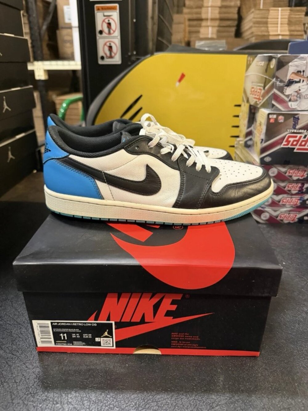WORN Men’s Air Jordan 1 Retro Low Powder Blue CZ0790-104 Size 11 WITH BOX